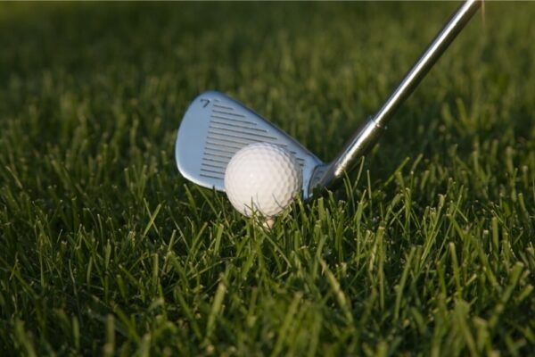 How Far Should You Hit a 7 Iron? Good 7 Iron Distances