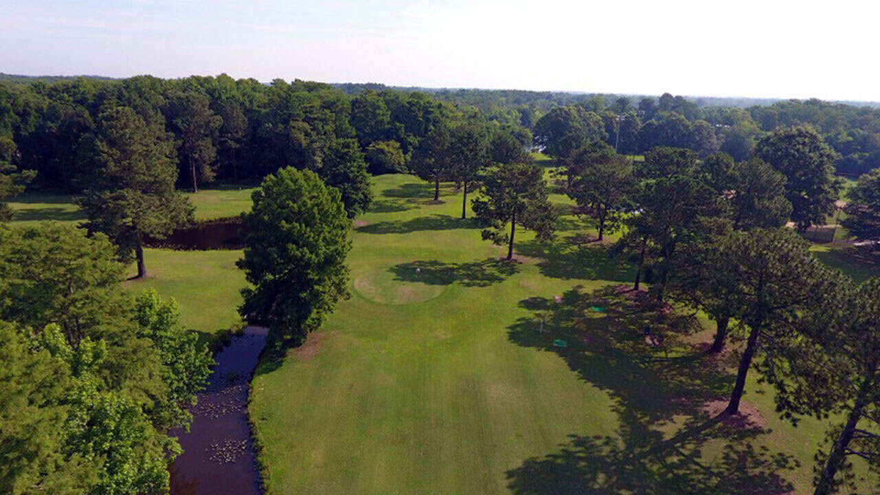 Knobbs Creek Par 3 Golf Course