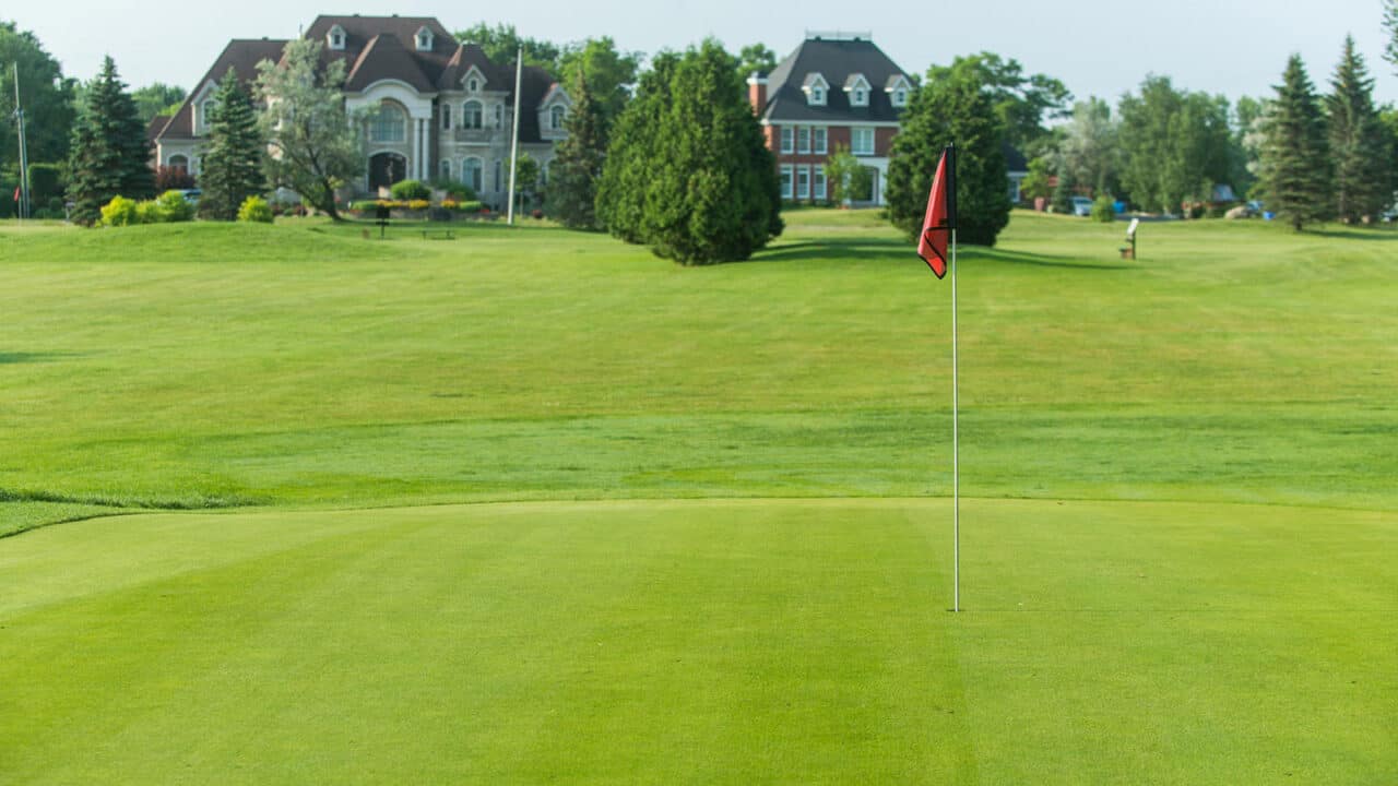 Du Griffon Course at Centre de Golf Le Versant