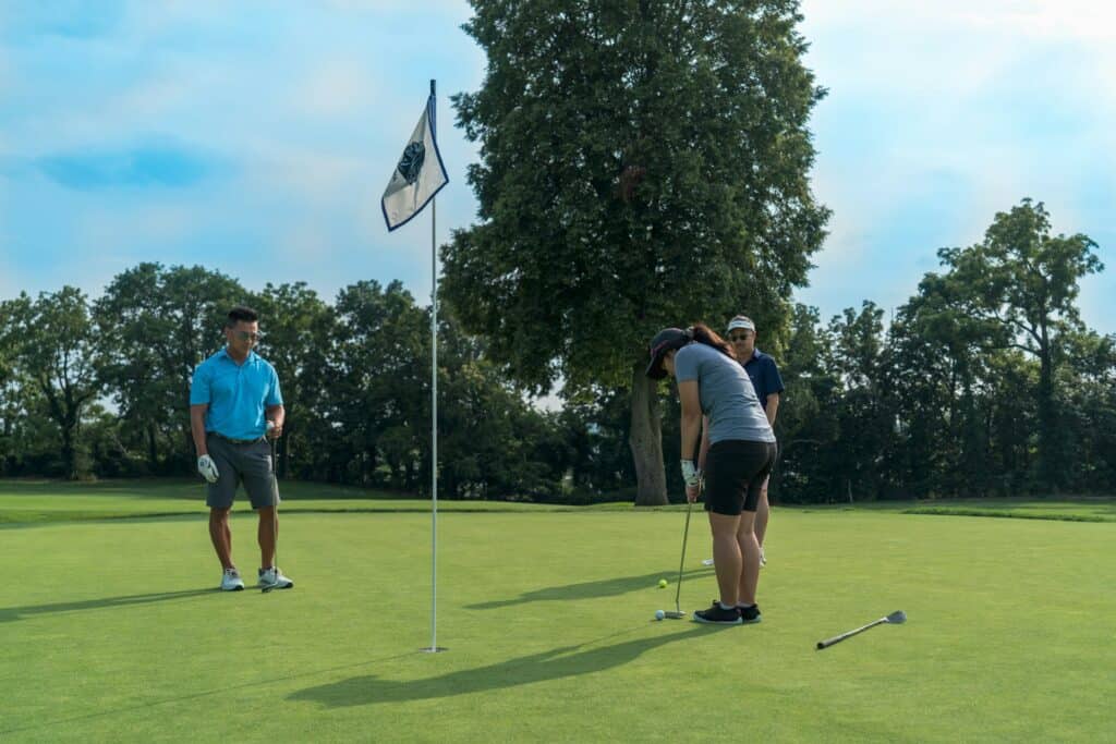 Never Three-Putting on a Par 3 Course