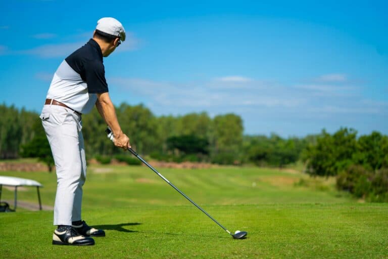 Right Way to Greet Fellow Golfers